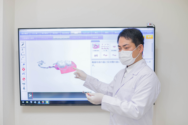 義歯を持つ先生